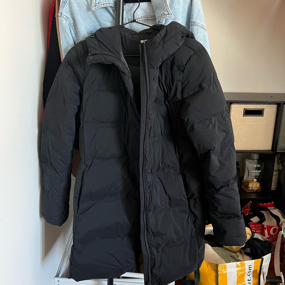 Uniqlo Long Black Puffer